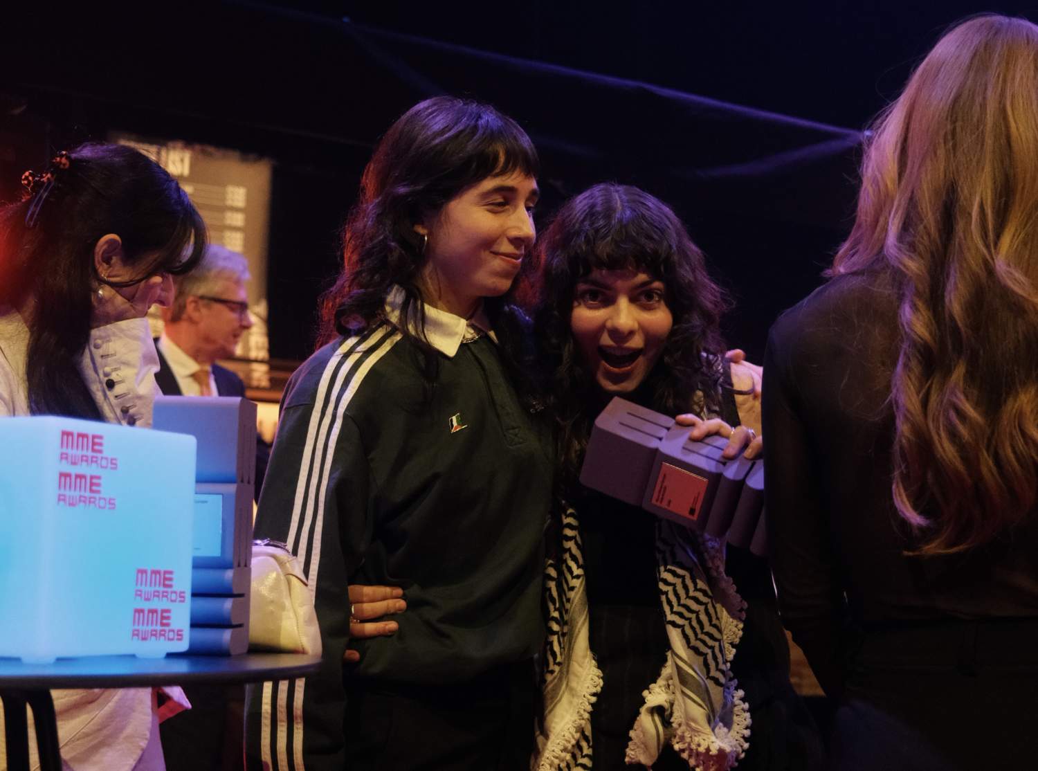 Della Wins Mme Award 2 Heading