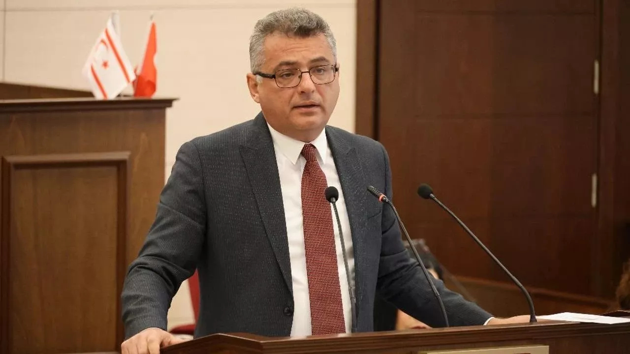 Erhürman Meets Un's Dicarlo In Turkey For Talks On Cyprus Problem
