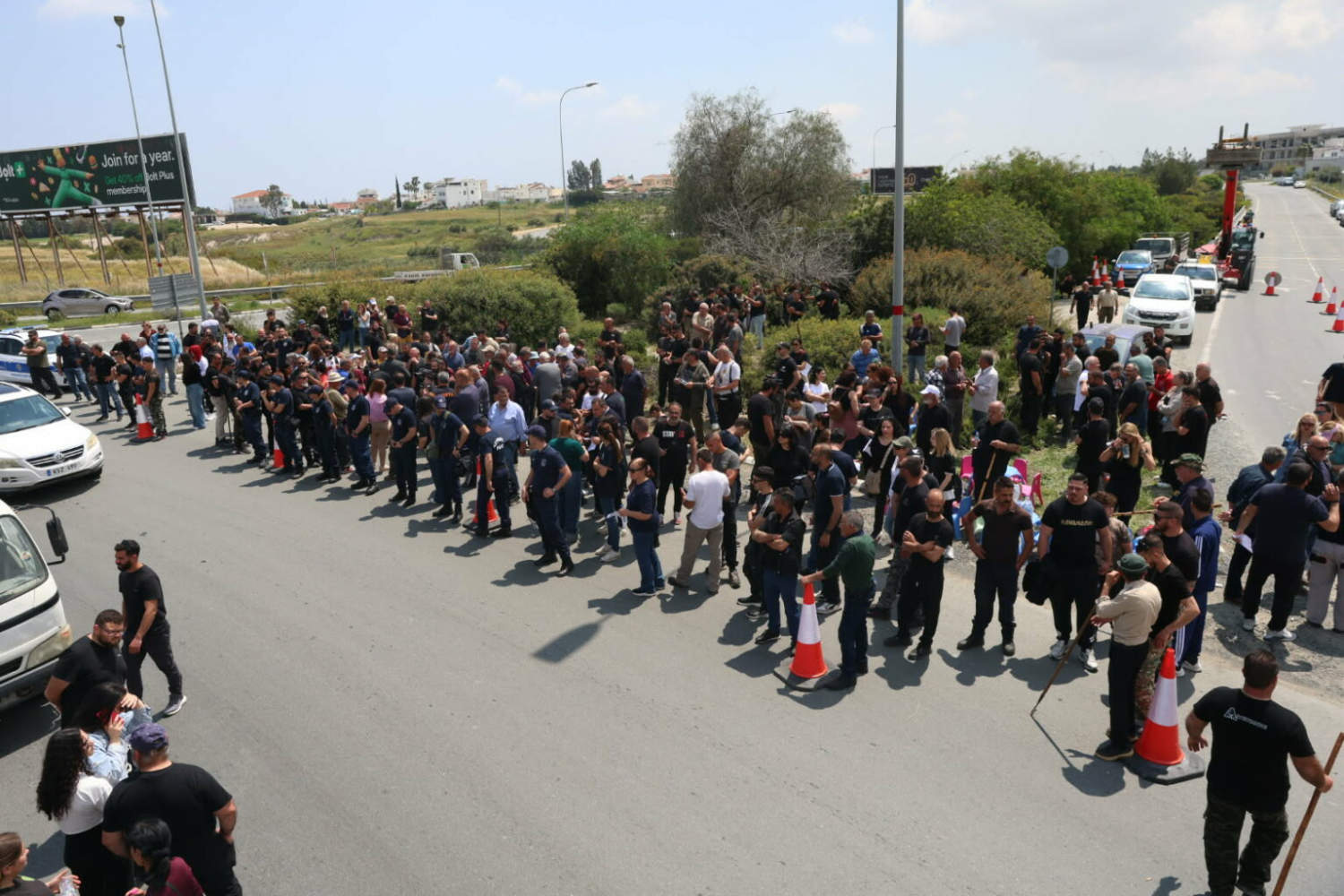 Talks Suspended As Farmers Give One Hour Ultimatum At Rizoelia Over Foot And Mouth Demands