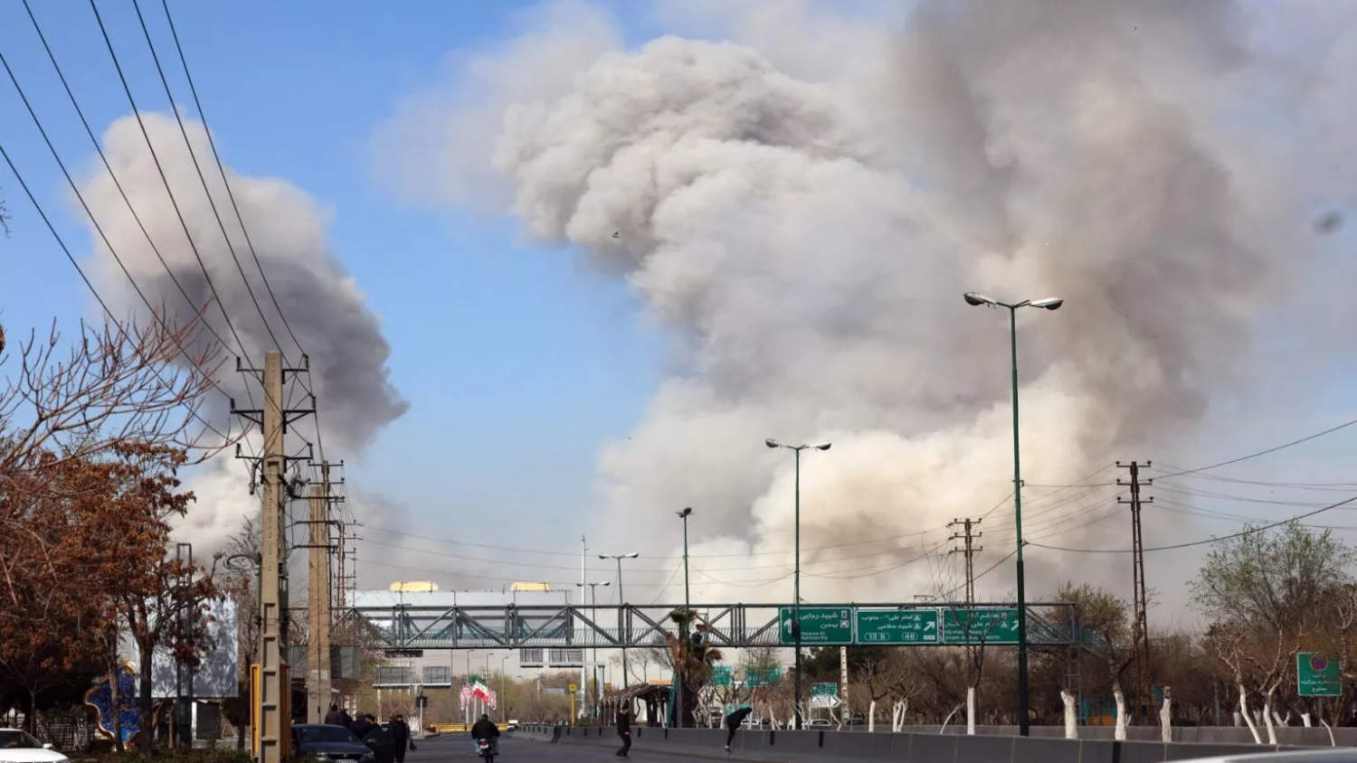 Trump Threatens To Destroy Iran's Bridges And Power Plants As Conflict Spreads, Diplomacy Stalls