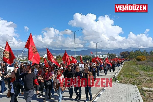 General strike hits occupied north as unions fight decree freezing cost-of-living allowances