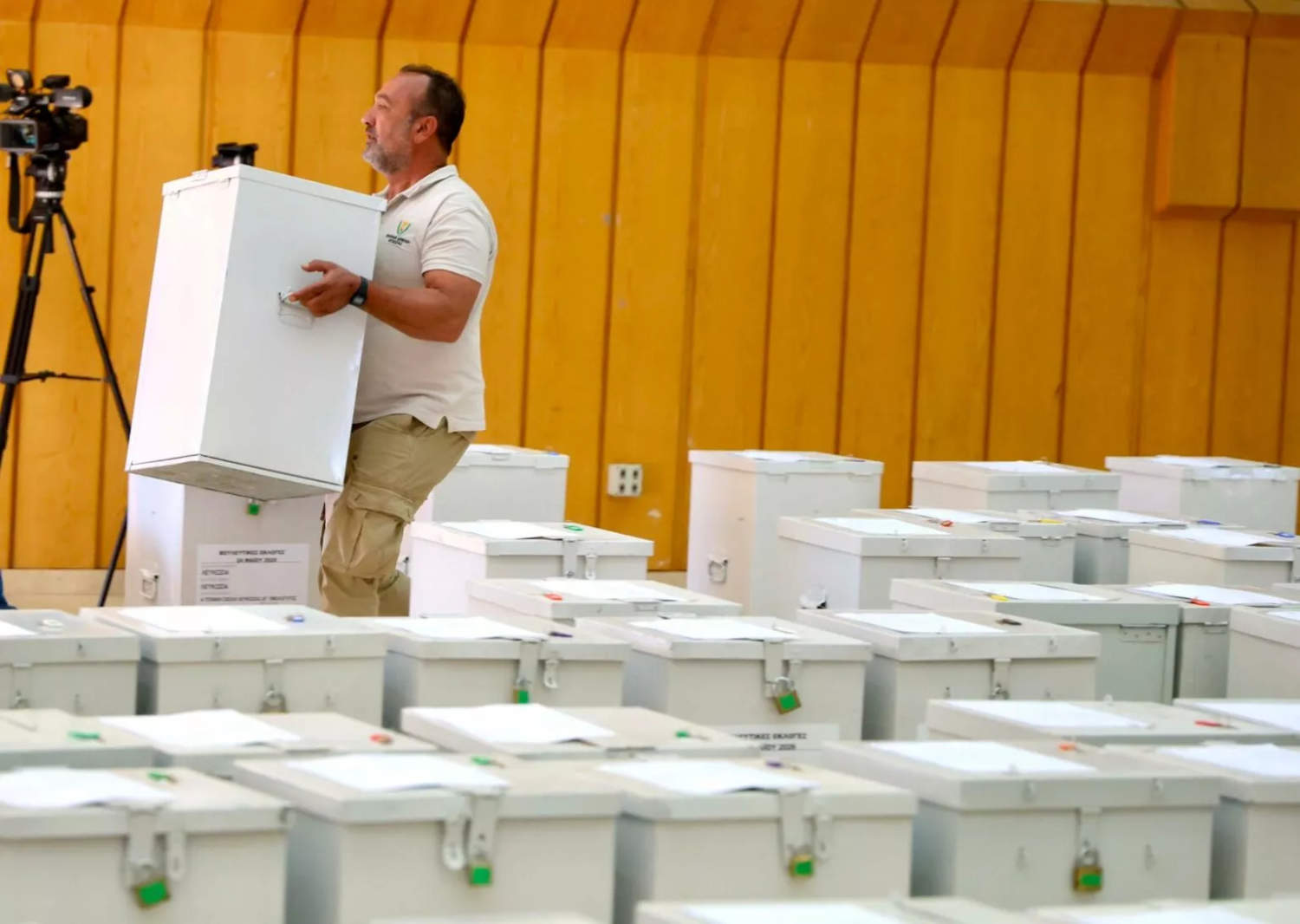 Ballot Boxes Distributed As Parliamentary Election Enters Final 48 Hours (photos)