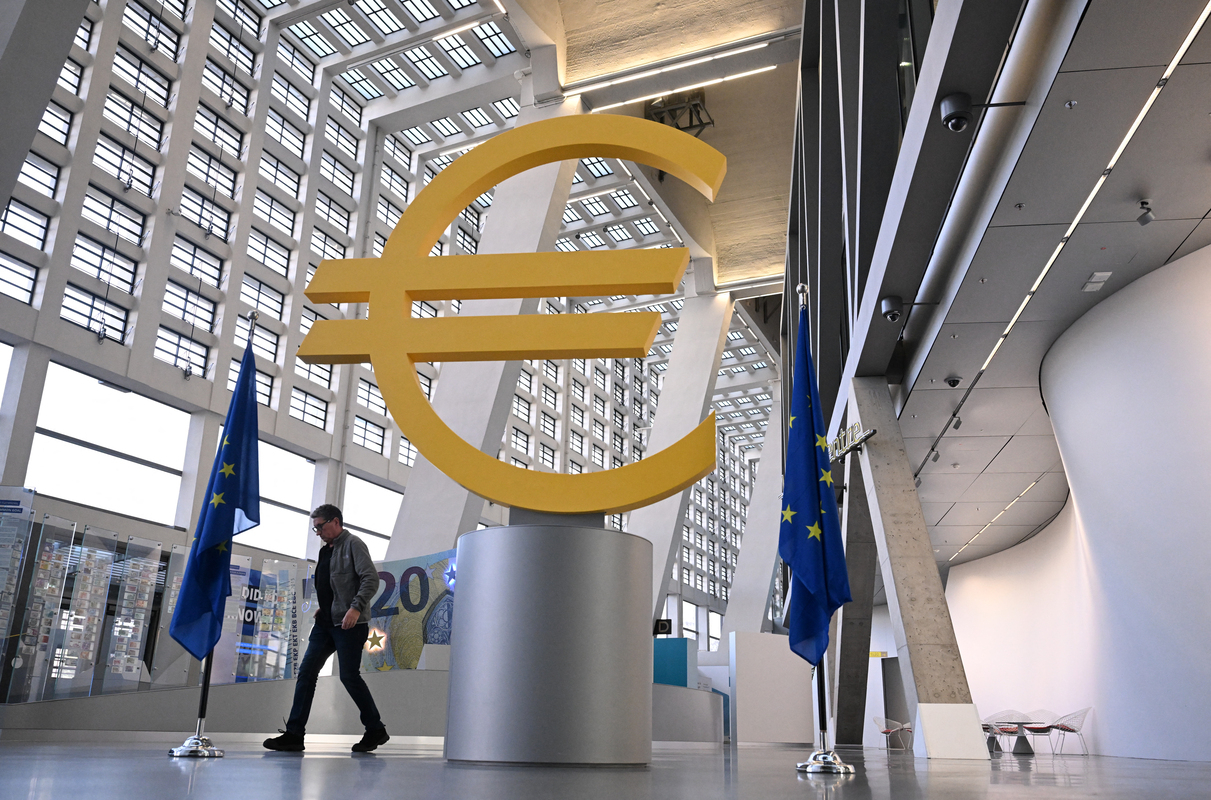 Ecb Economists Warn Bank Valuations May Be Built On Overoptimism After Record Rally
