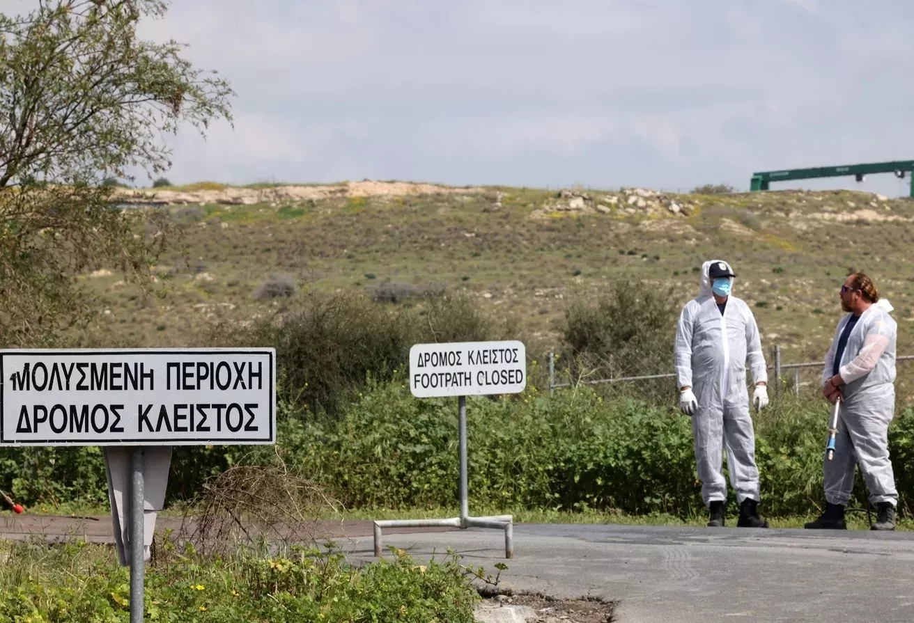Farmers Assault Veterinary Services Officers And Steal Foot And Mouth Samples In Pachna