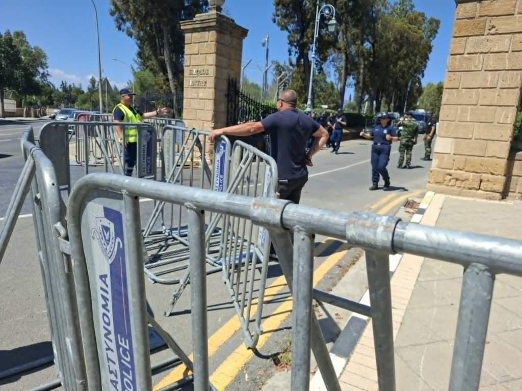 Farmers Protest Nicosia Fmd