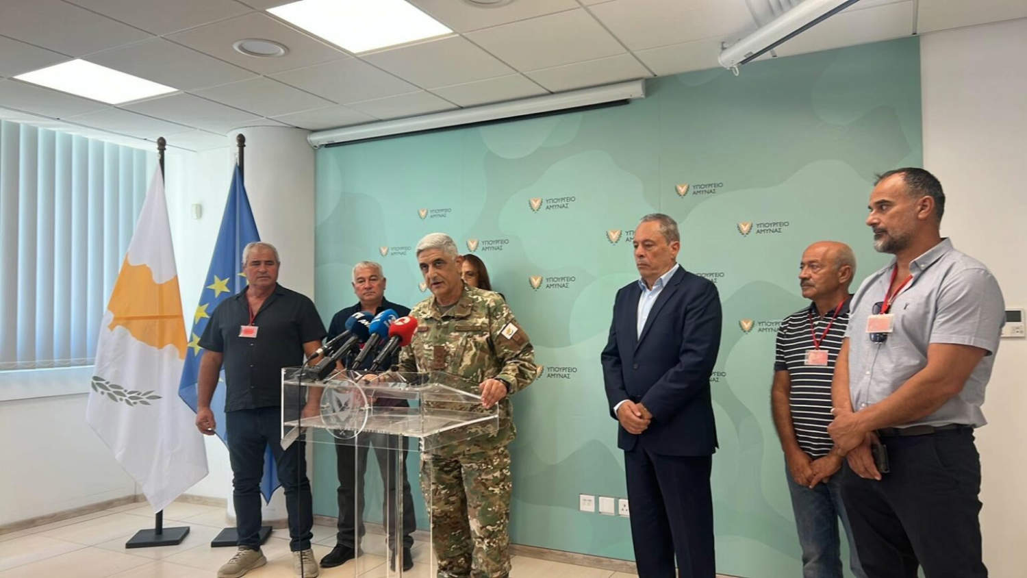 Defence Minister, National Guard Chief Apologise Over Kalo Chorio Firing Range Fire