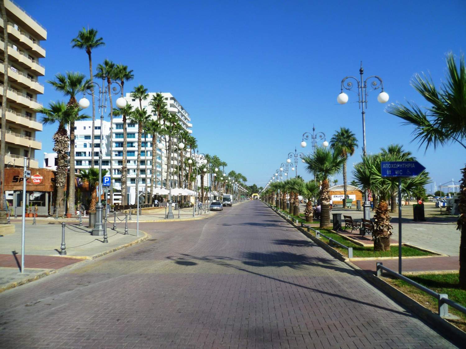 File Phinikoudes In Larnaca Cyprus