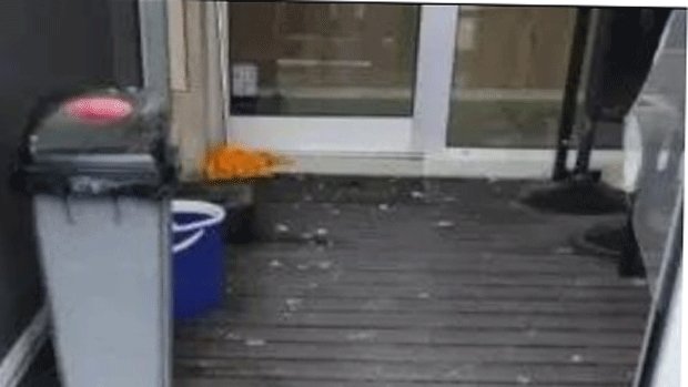 Vandalismoi 2