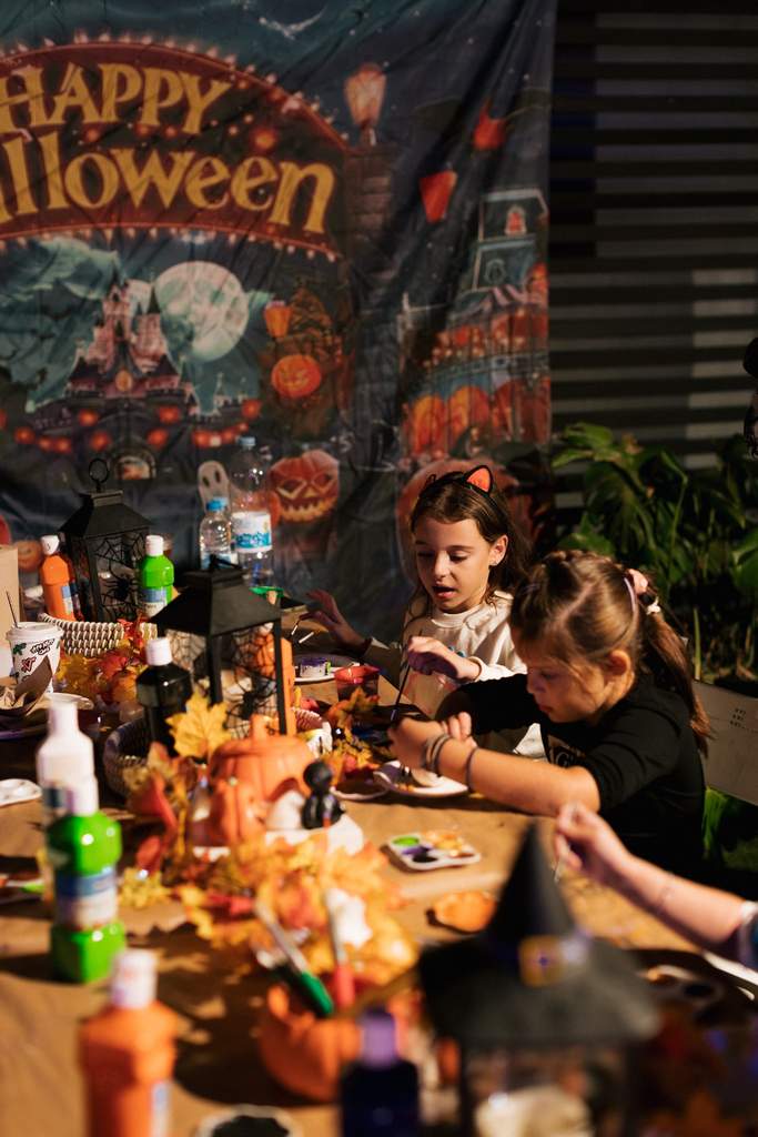 03 Halloween Kids Activities