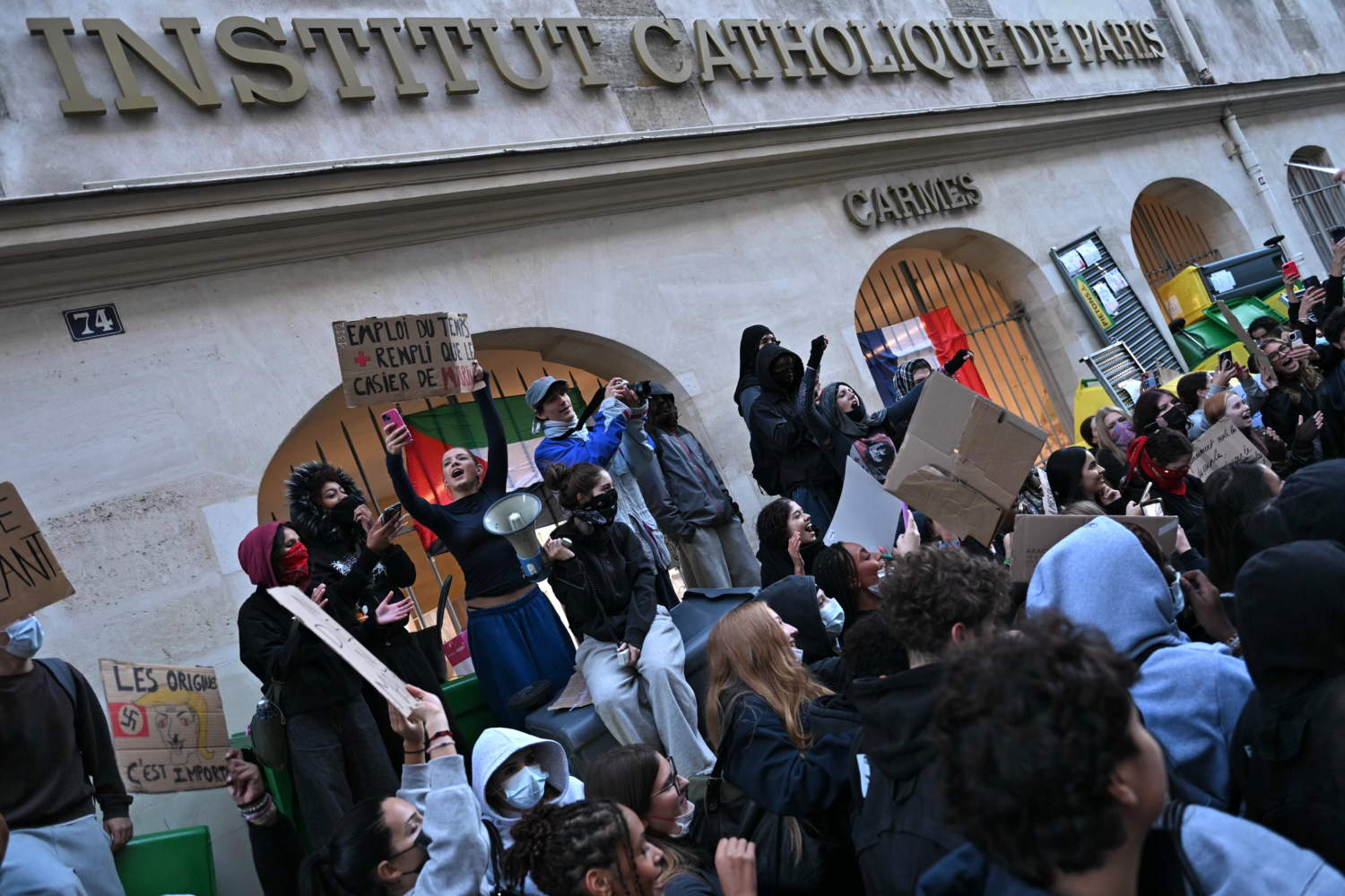 Student Protests Over School Conditions Spread Across France