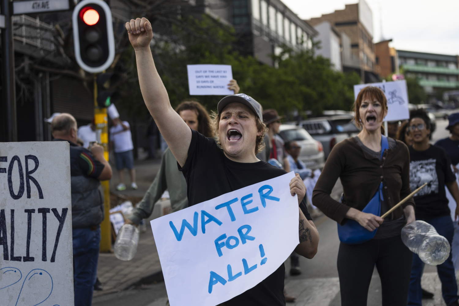 Water Shortages Drive Protests Across Johannesburg Suburbs