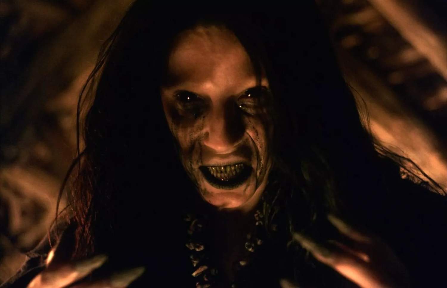 Danai Katsameni In Motherwitch 1536x991