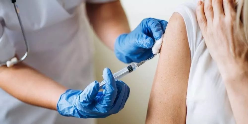 Flu Jabs To Start With Over 60s As Doctors Order Vaccines