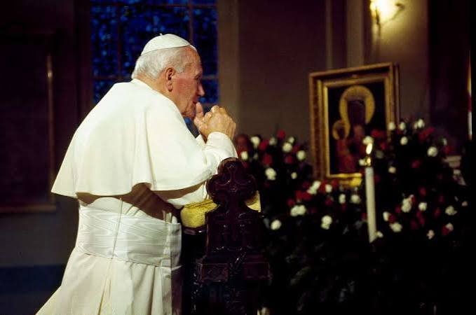 Pope John Paul Ii During A Visit To The Baltimore Basilica In The 1990s Baltimore Db91c0 1024 (1)